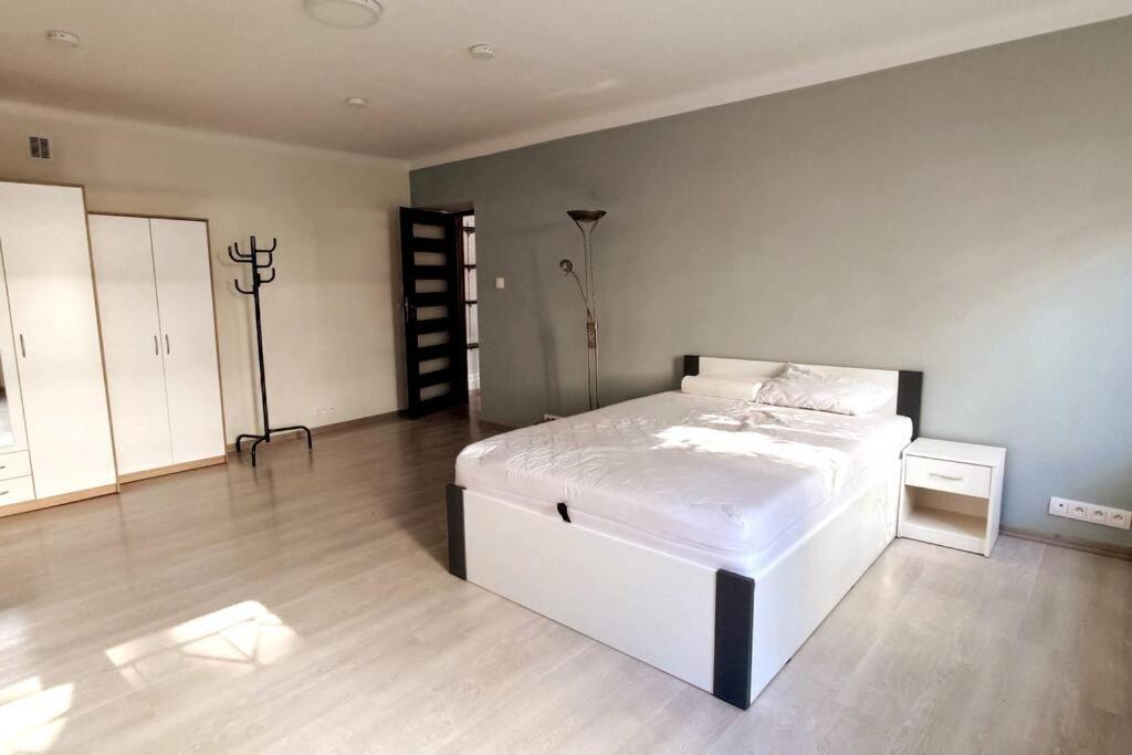 Two Room Apartment In A Prestigious Location 华沙 外观 照片